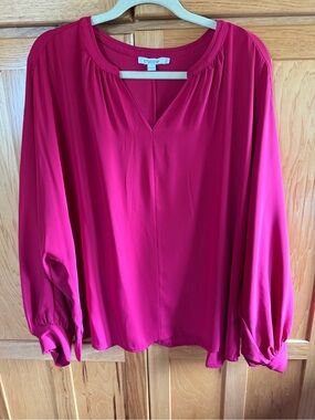 Chico's Bright Fuchsia V-Neck Long Sleeve Blouse